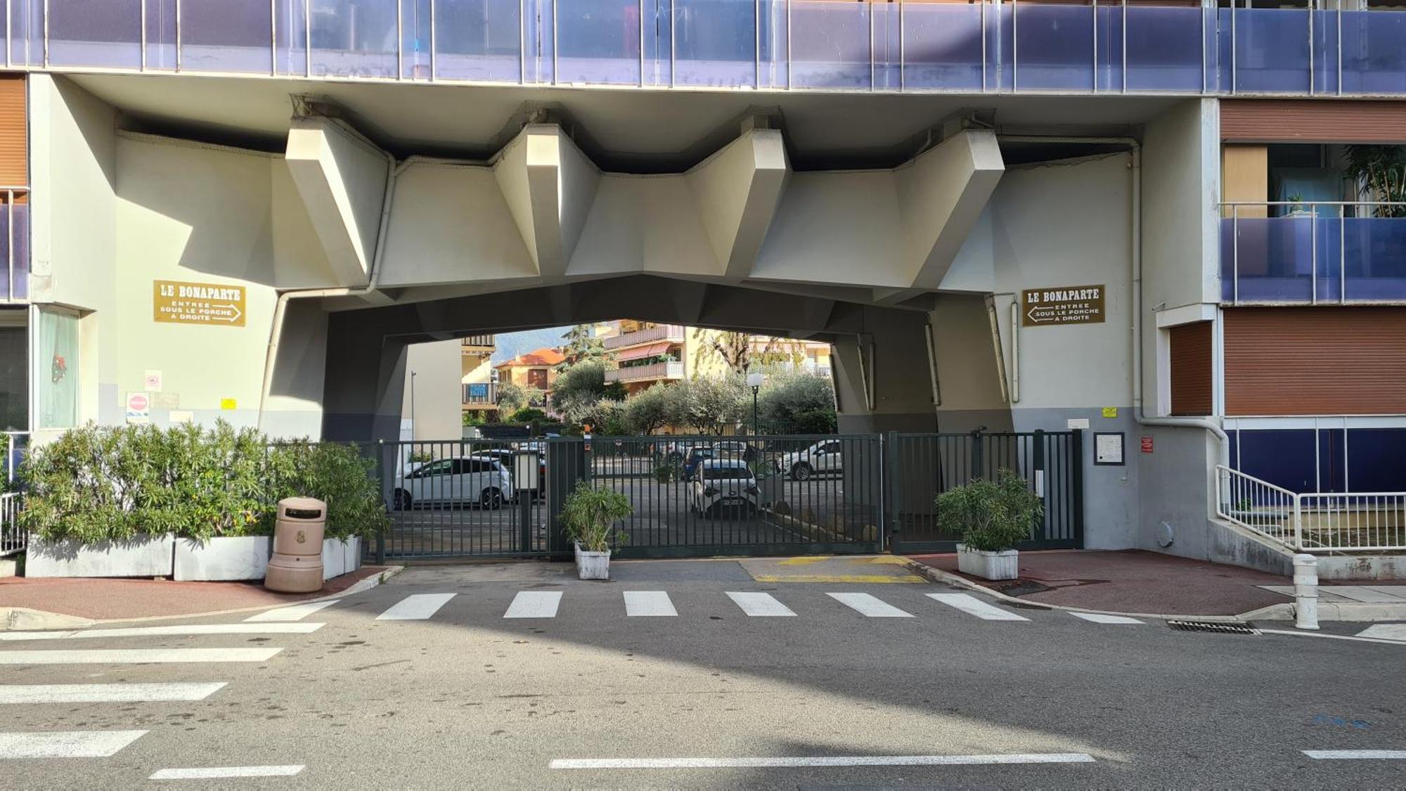 Villa Ladore, Apt 2 Chambres Dans Maison, 55M2, 100M Des Plages, Parking Roquebrune-Cap-Martin Luaran gambar